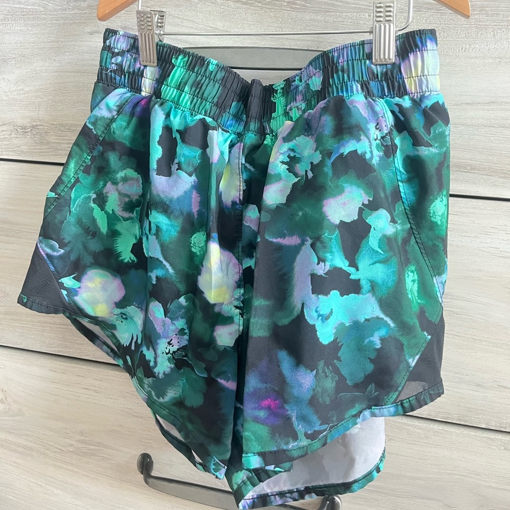 Flora athletic shorts!